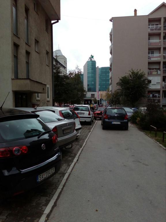 Apartment Viktor Stan Na Dan Šabac エクステリア 写真